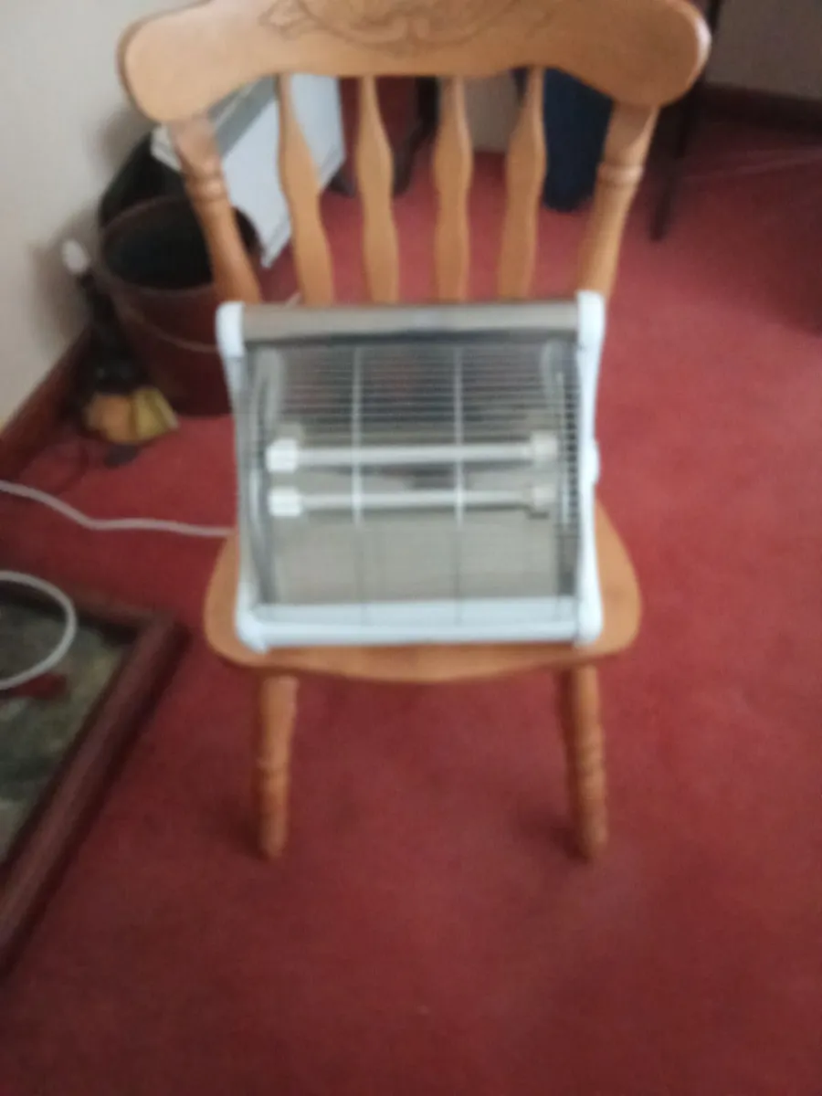 Electric two bar heater in new condition