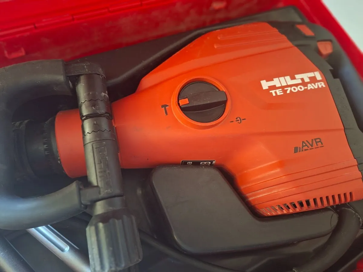 Hilti TE 700-AVR Sds Max Breaker 110v "Serviced" - Image 4