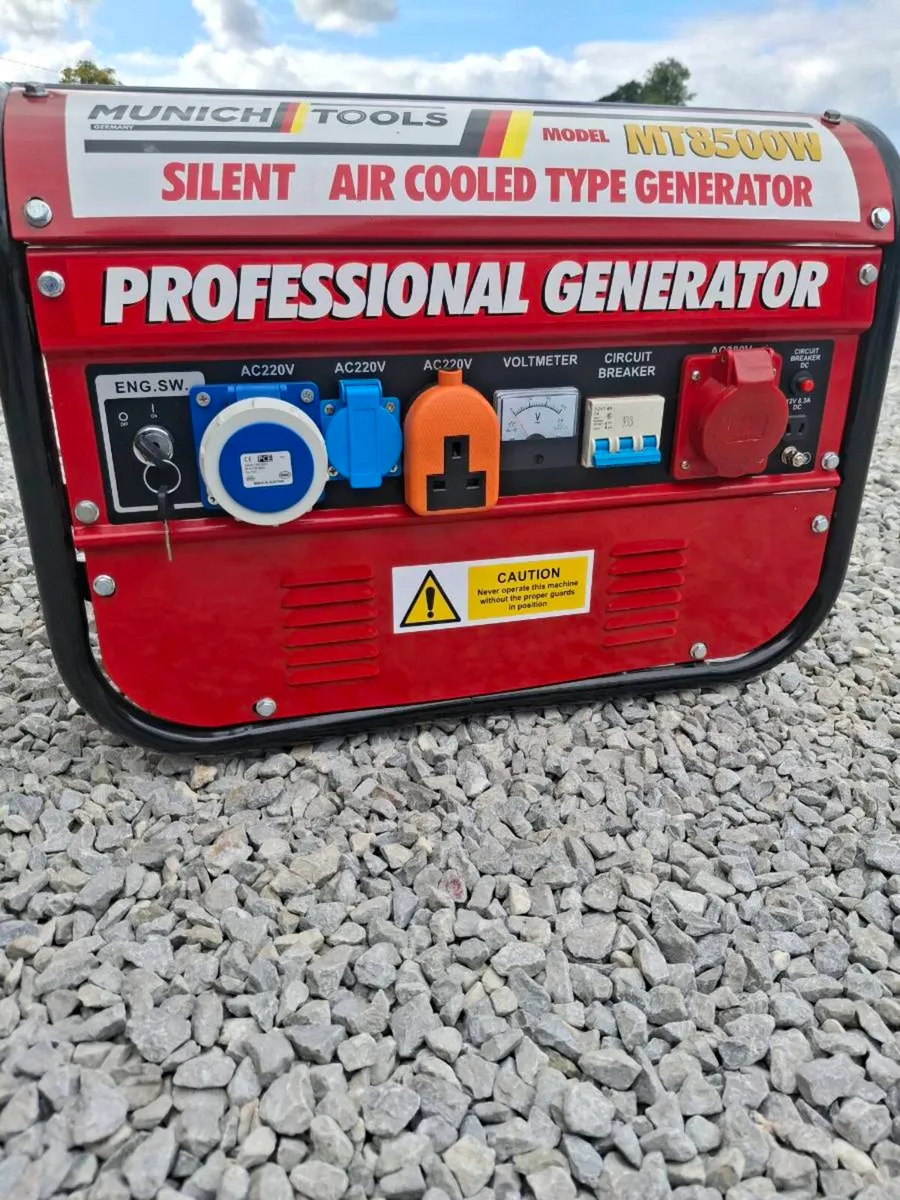 Petrol generator as new - Image 1