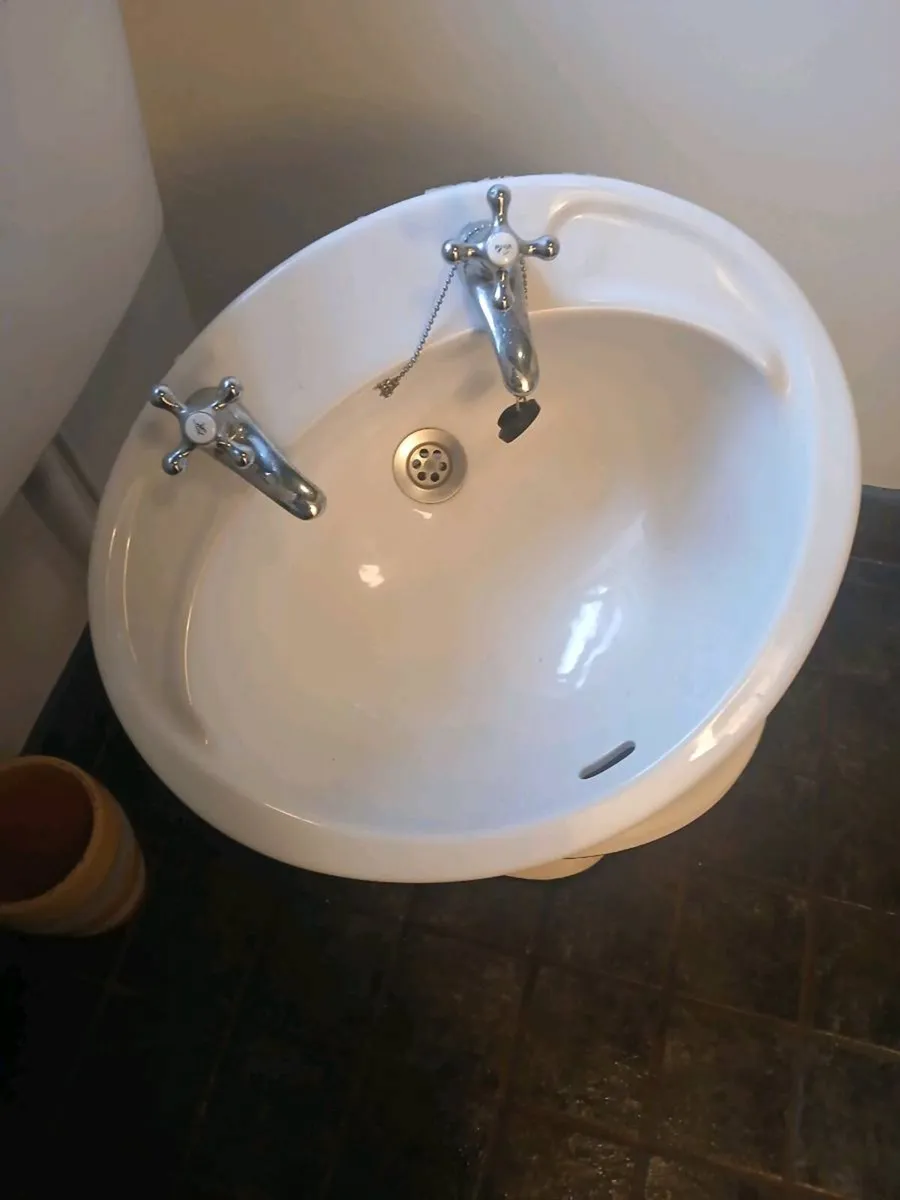 VANITY SINK (as new)No Pedistal! - Image 4