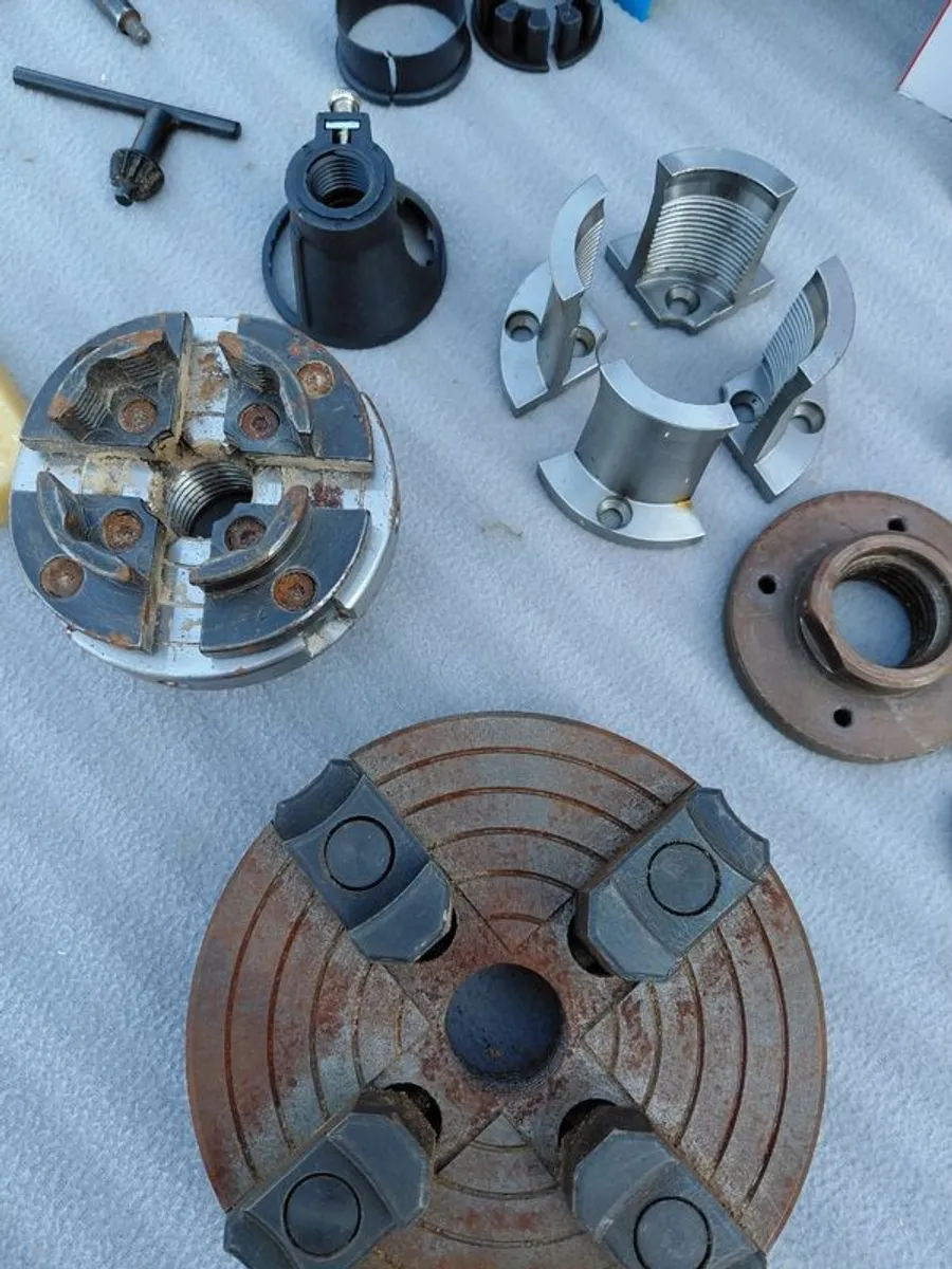 Holzstar DB 450 Wood Turning Lathe and Accessories - Image 3