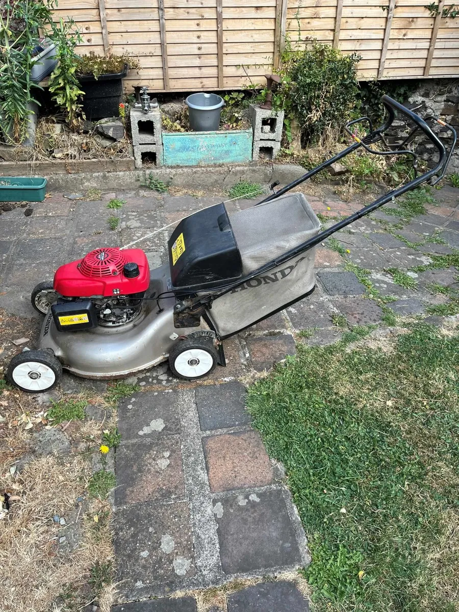 Honda Lawnmower - Image 1