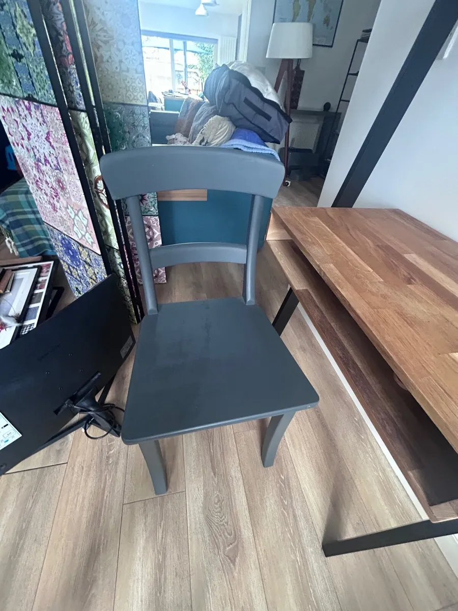 Desk and chair - Image 4