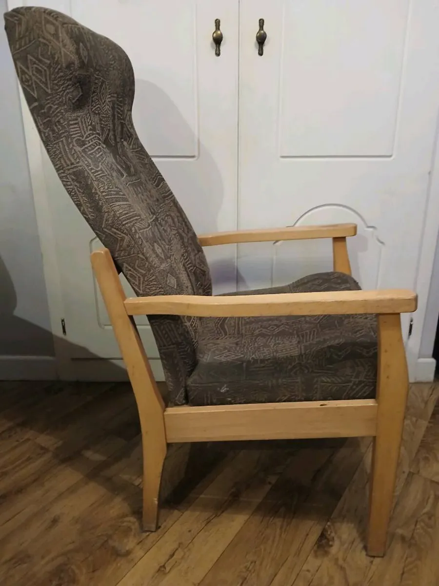 "ORTHEPEDIC RELEIF CHAIR" H.S.E. Approved! - Image 3