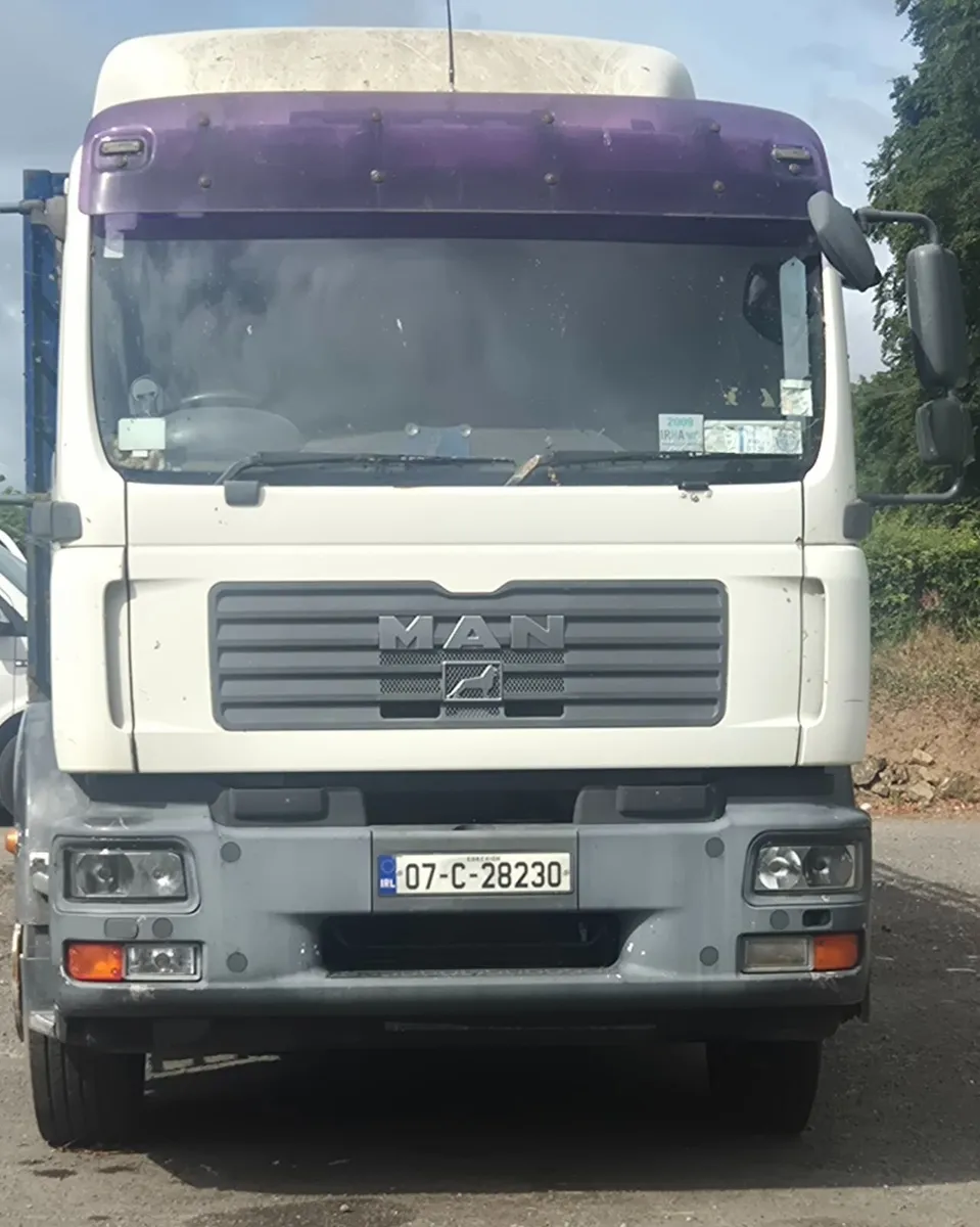 Man cattle truck 2007 - Image 1