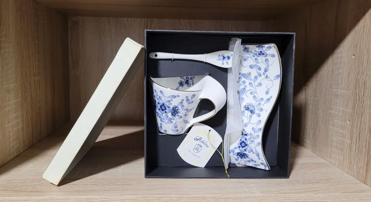 Fine Porcelain Teacup Set
