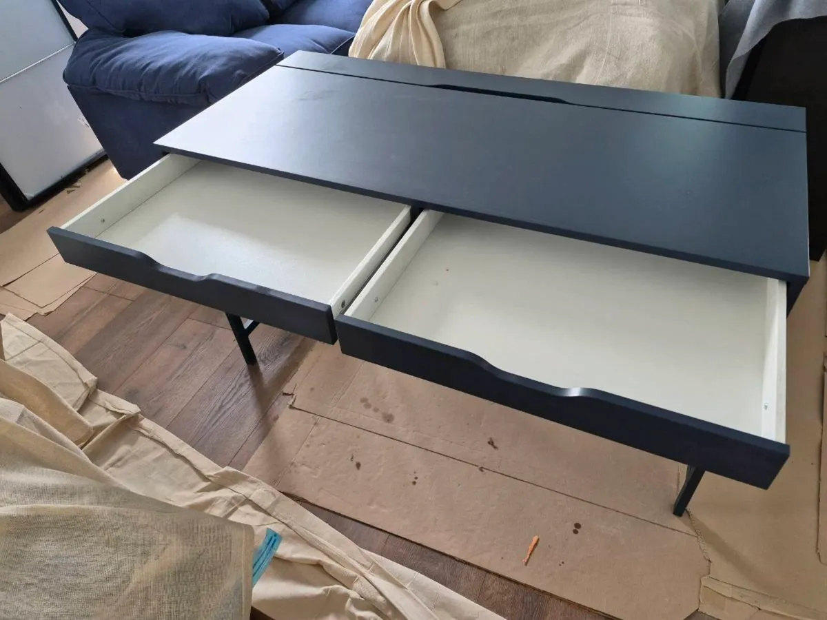 Office desk - Image 2