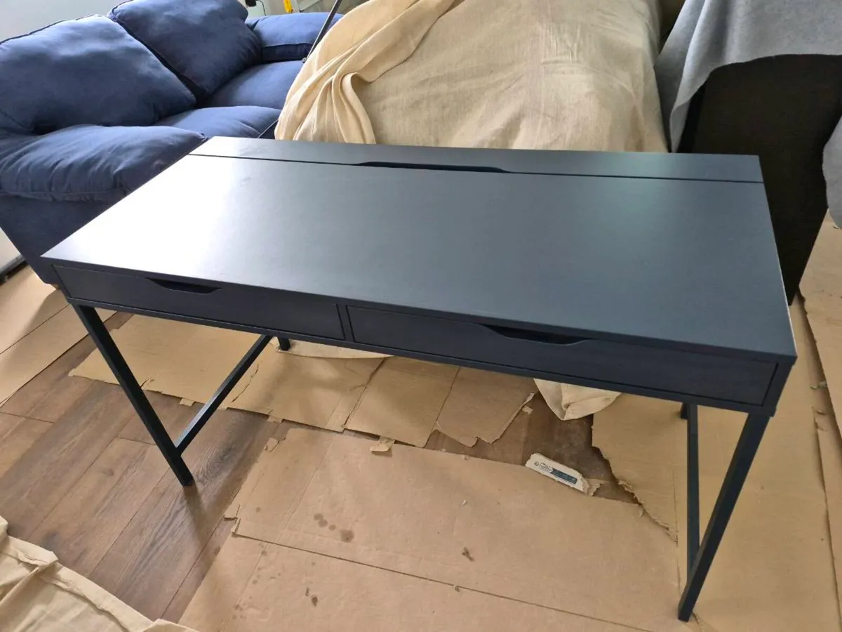 Office desk - Image 3