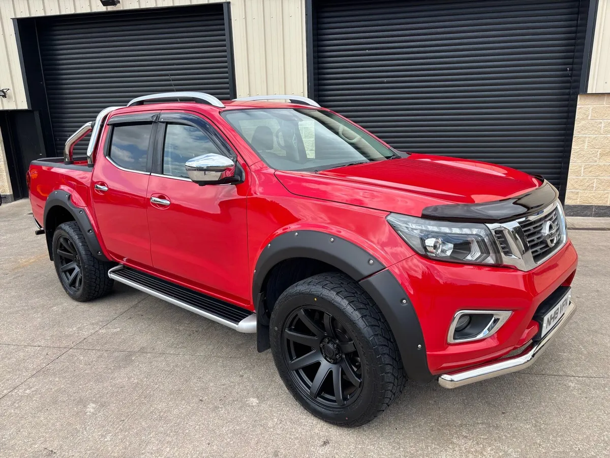 192 2019 NISSAN NAVARA 2.3 DCI TEKNA AUTO - Image 4