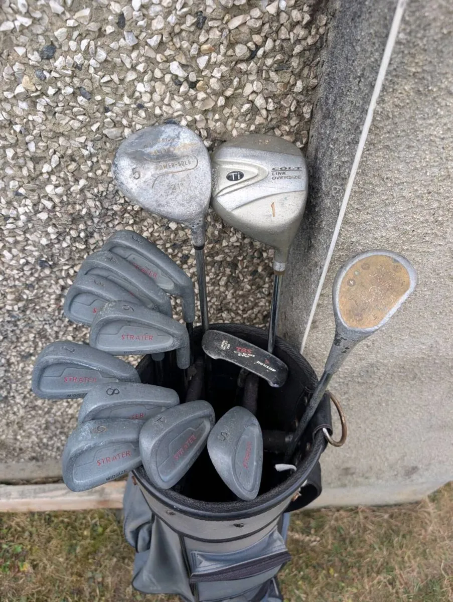 Driving range Golf clubs first come first served - Image 2