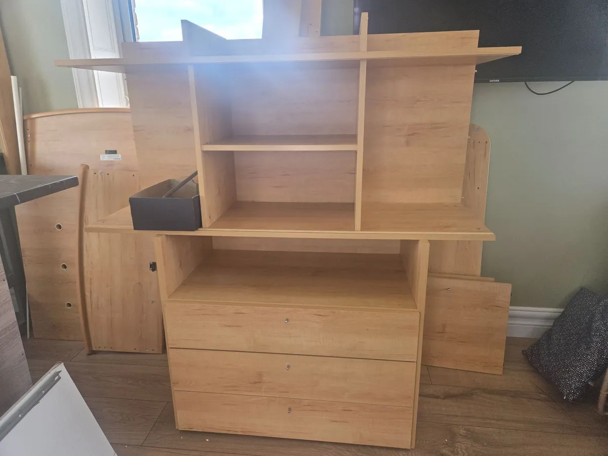 Gautien bunk beds and separate high bed  w storage - Image 4