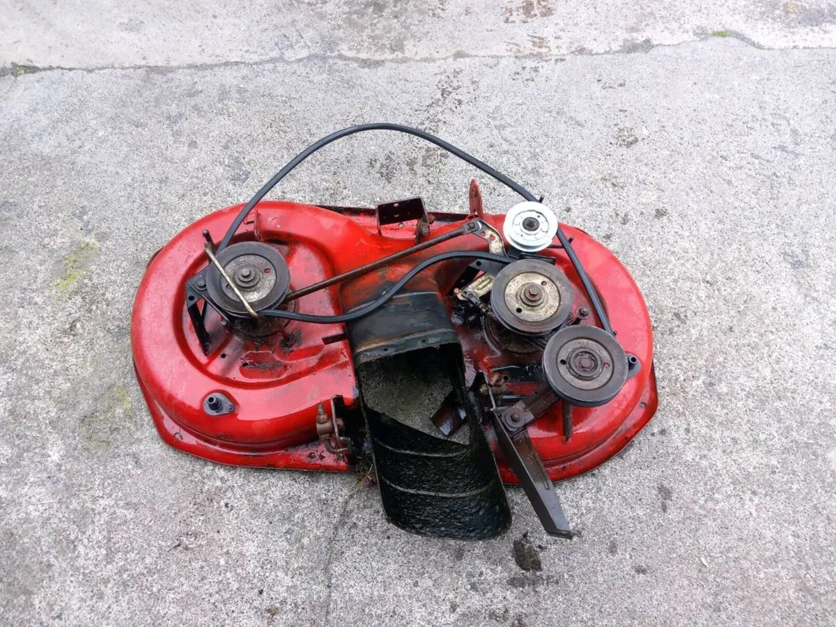 Castlegarden/Mountfield 36inch deck for sale - Image 2