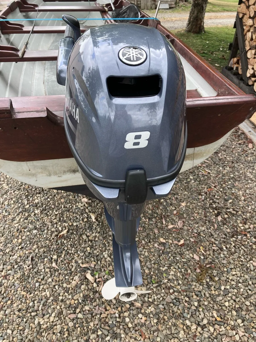 Yamaha 8 hp outboard - Image 2