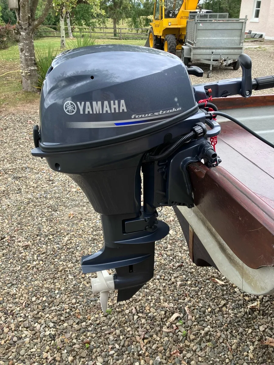 Yamaha 8 hp outboard - Image 3