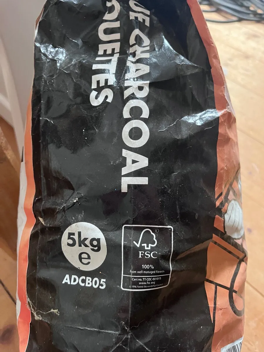 Barbecue Charcoal Briquettes - 5kg - Image 4