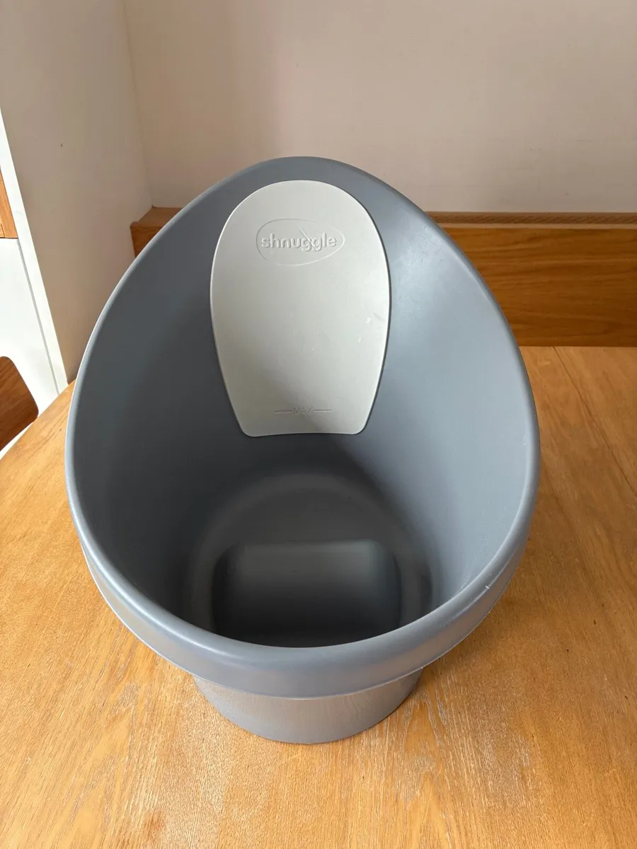 Shnuggle Baby Bath - Image 1