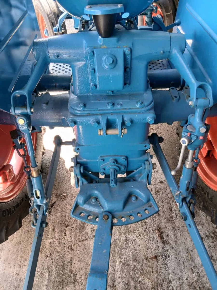 Fordson Power Major Nut & Bolt Restoration - Image 4