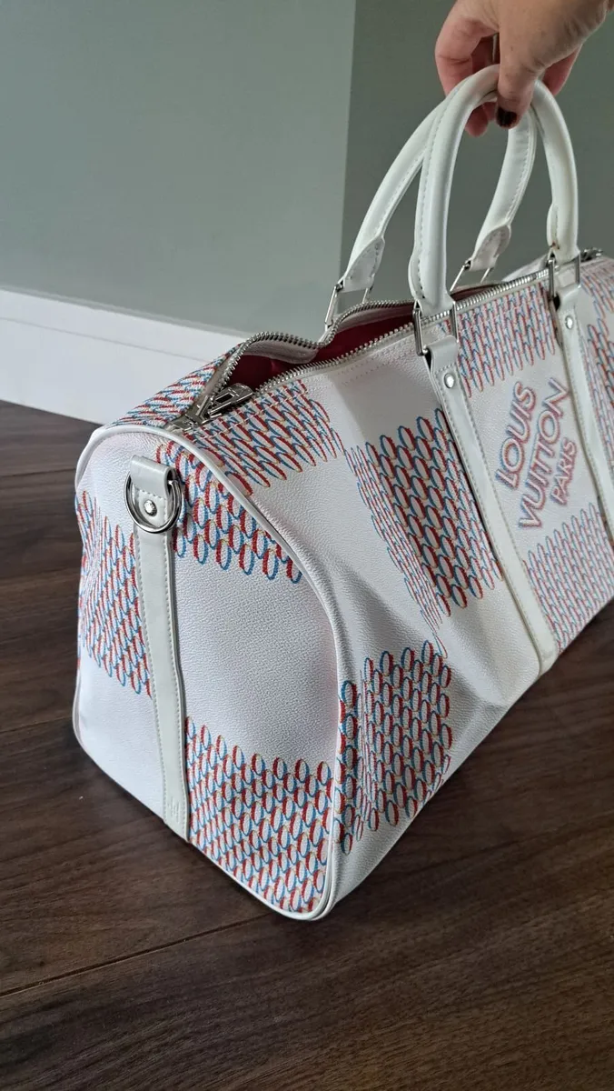 Designer inspired travel bag - Image 4