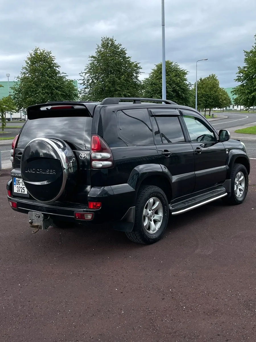 Toyota Landcruiser LC3 - Image 4