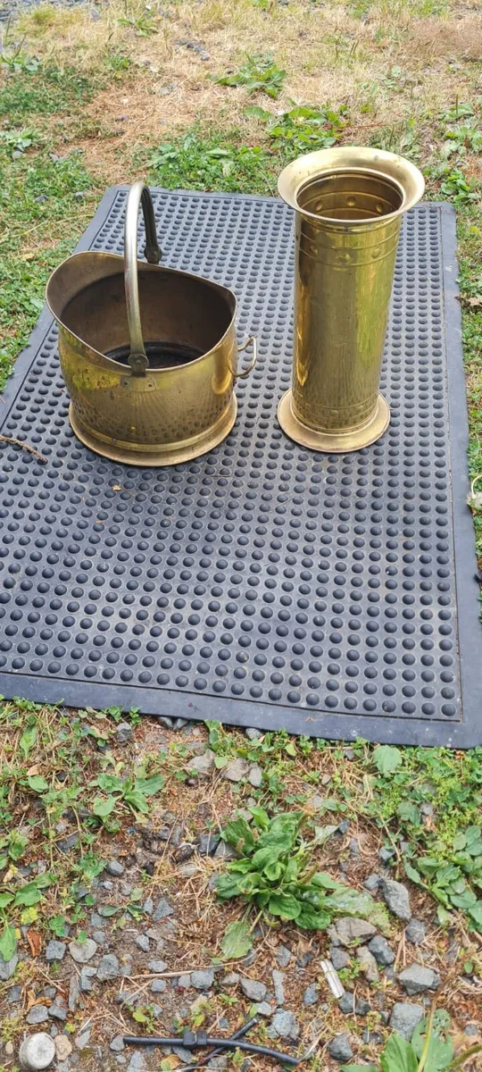 Old brass items - Image 1