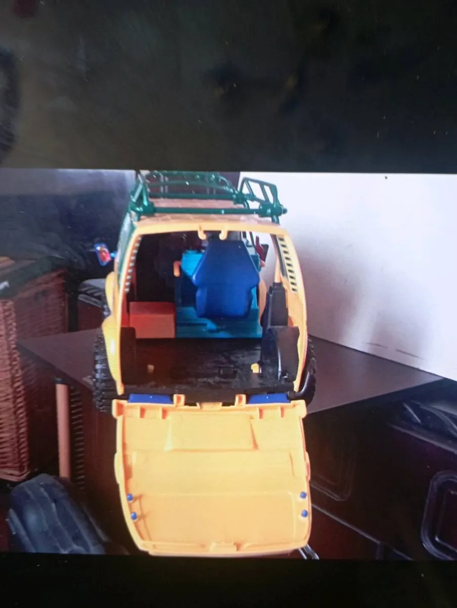 PLAYMATE 'TEENAGE NUTANT NINJA TURTLES WAGON - Image 2