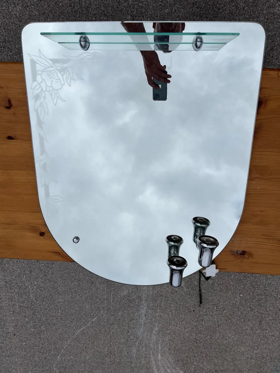 Bathroom mirror