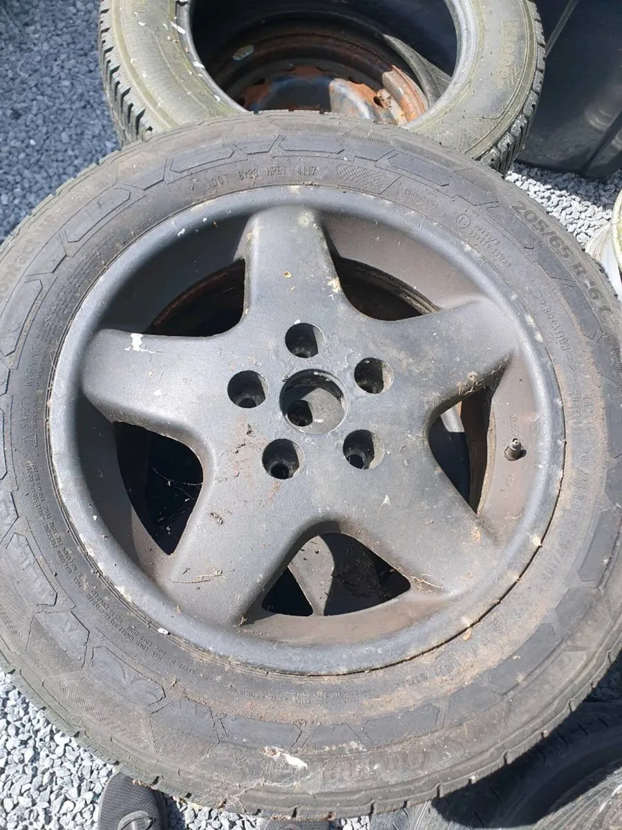 Alloys and tyres - Image 1