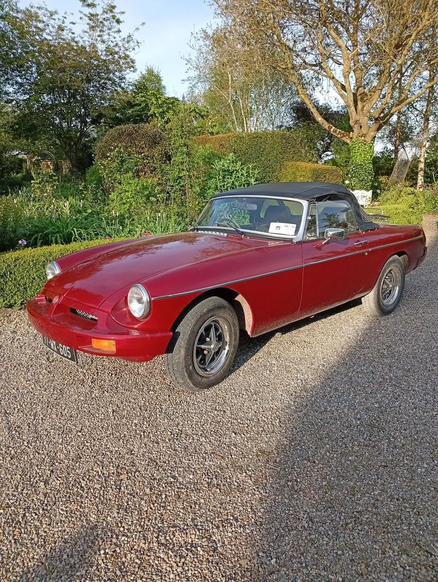 MG MGB 1977 - Image 1