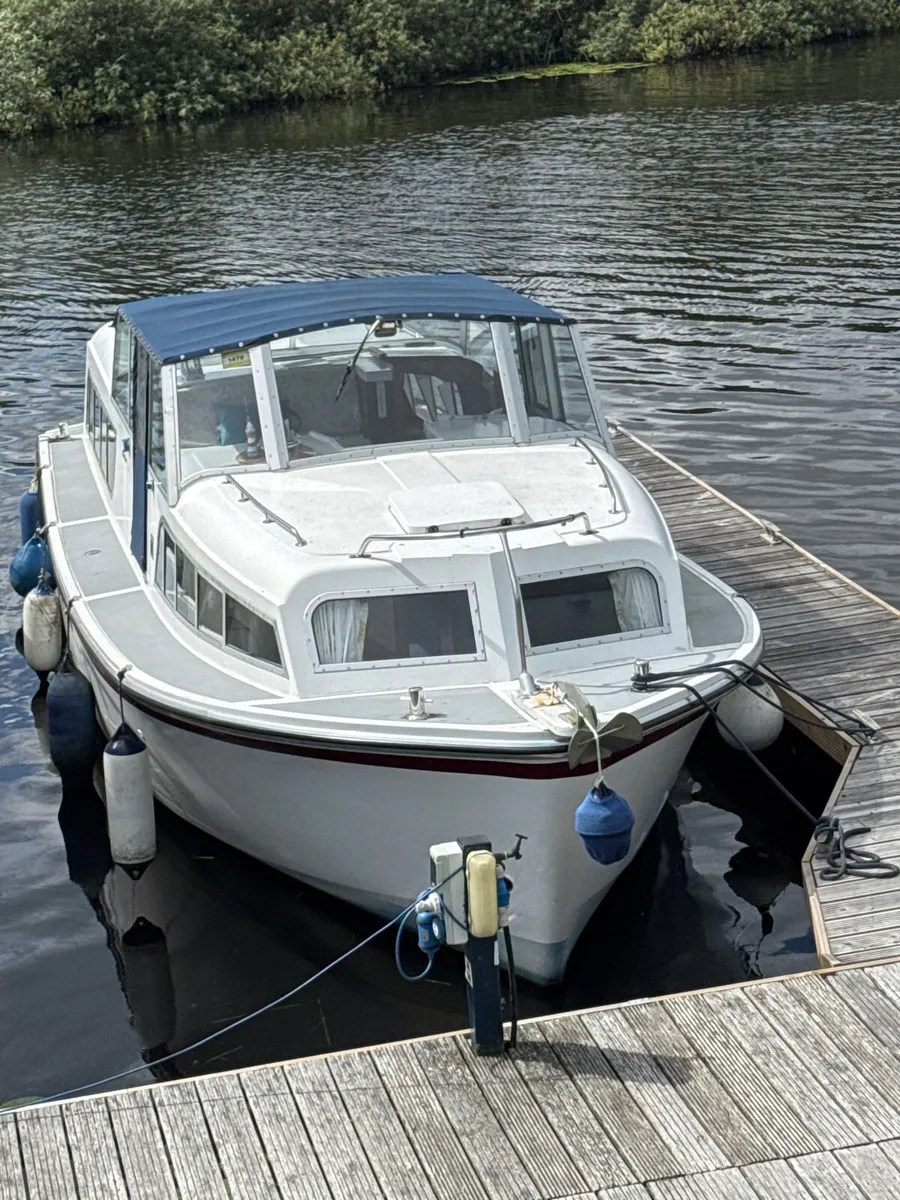 Broom 30 foot Skipper - Image 2