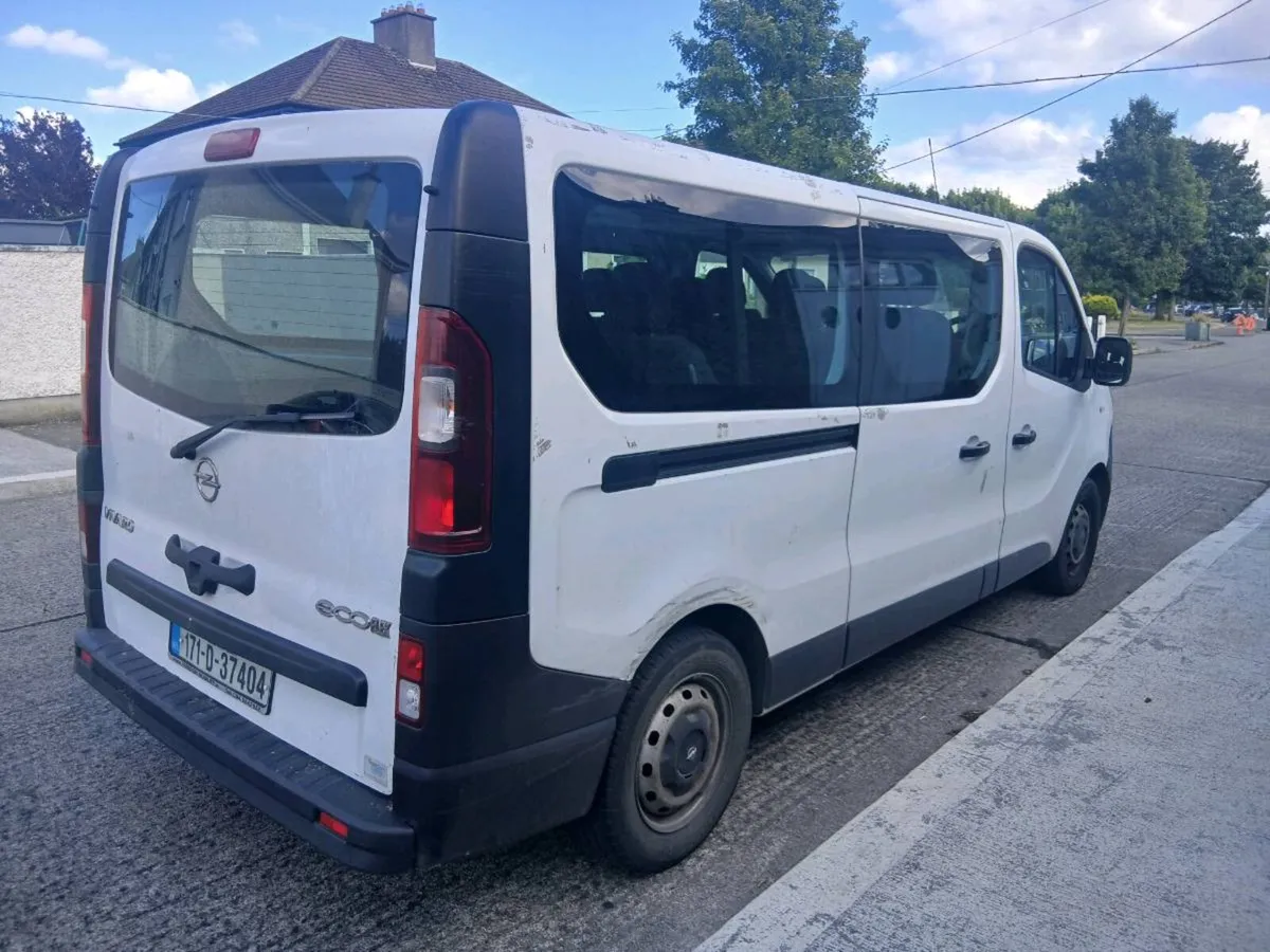 2017 OPEL VIVARO 9 SEATER - Image 2