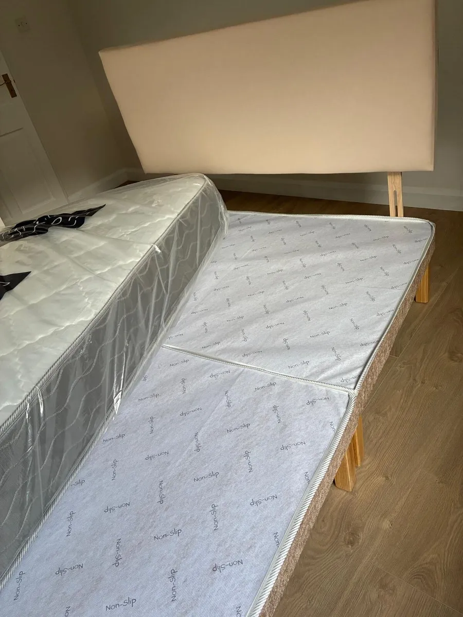 Double Bed - Image 3