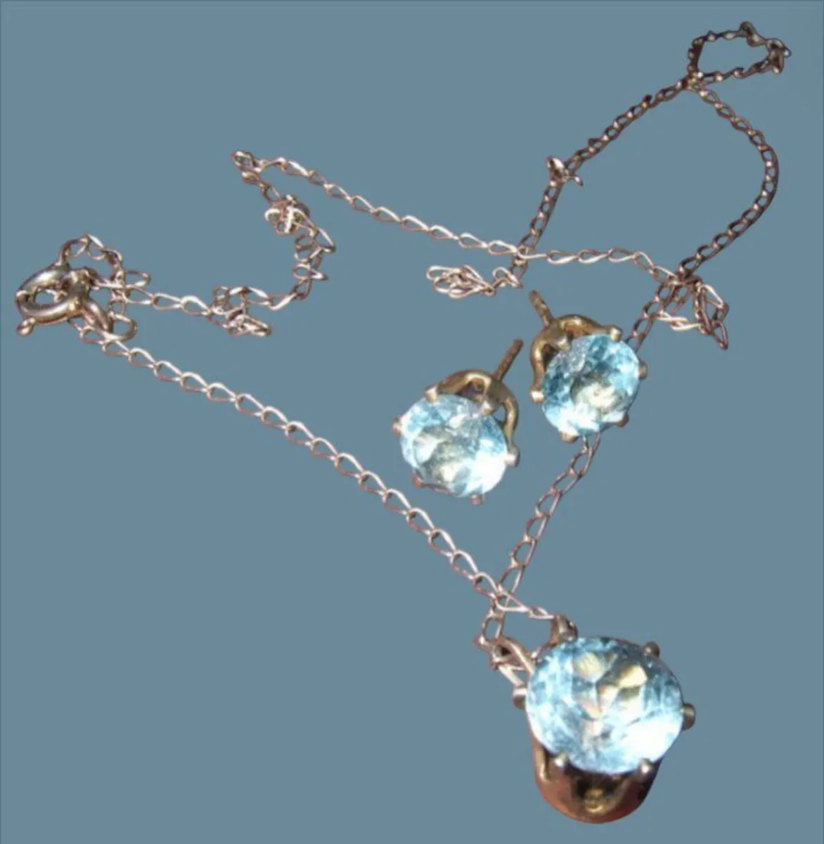 Pristine Vintage Hallmarked Silver/Topaz Trilogy - Image 2