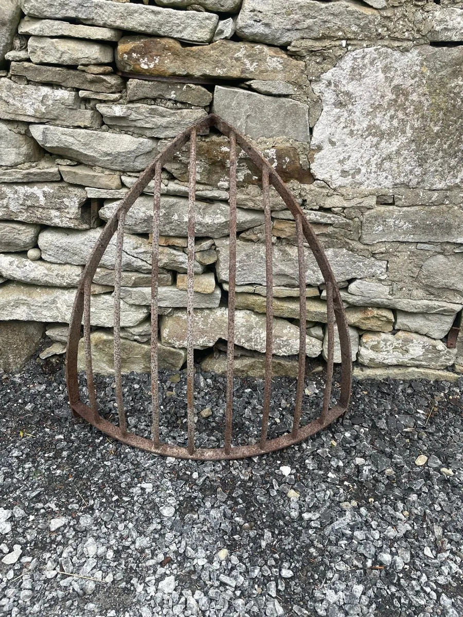 Hay holder - Image 2