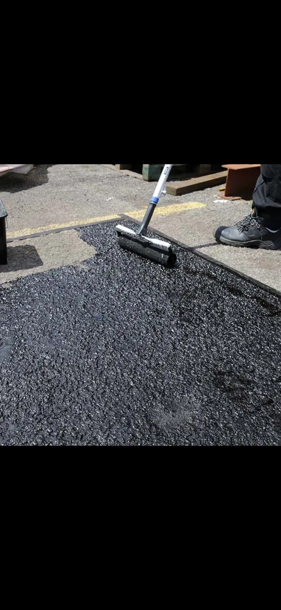 All types of driveway paints - Image 1
