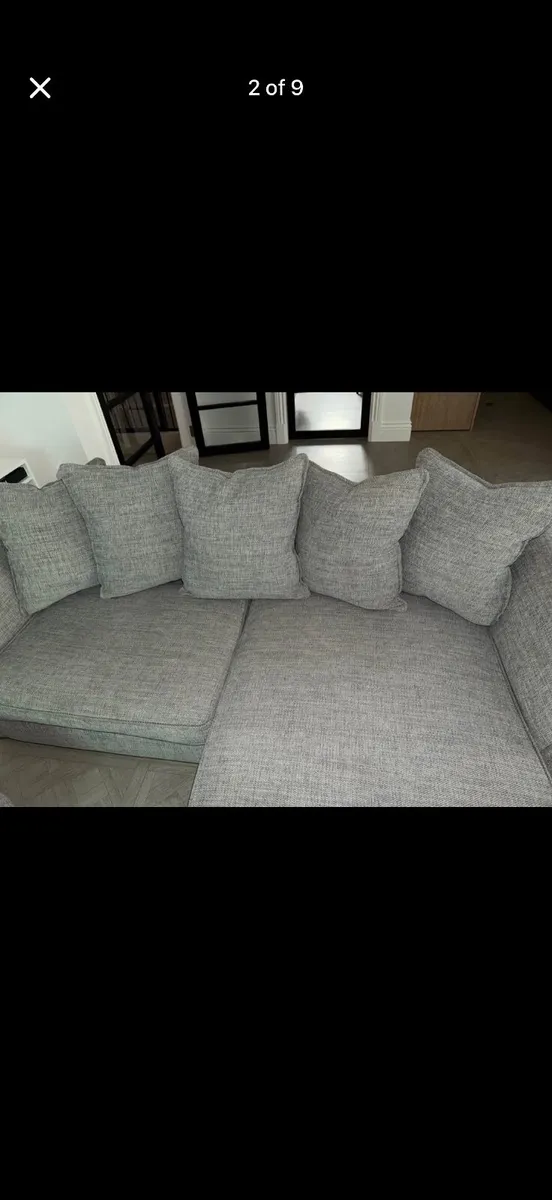Couch - Image 2