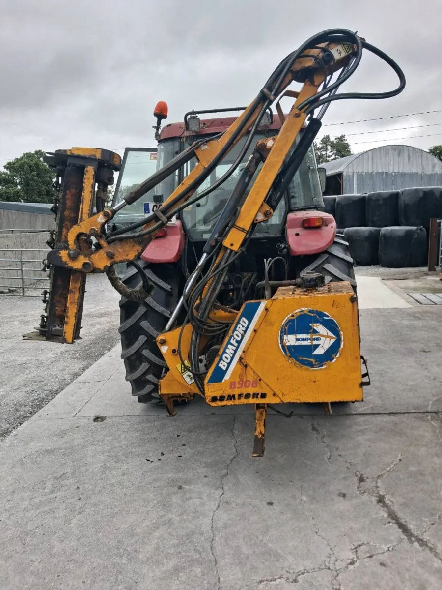 Hedge cutter - Image 1