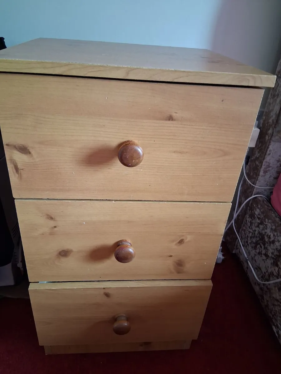 bed side table