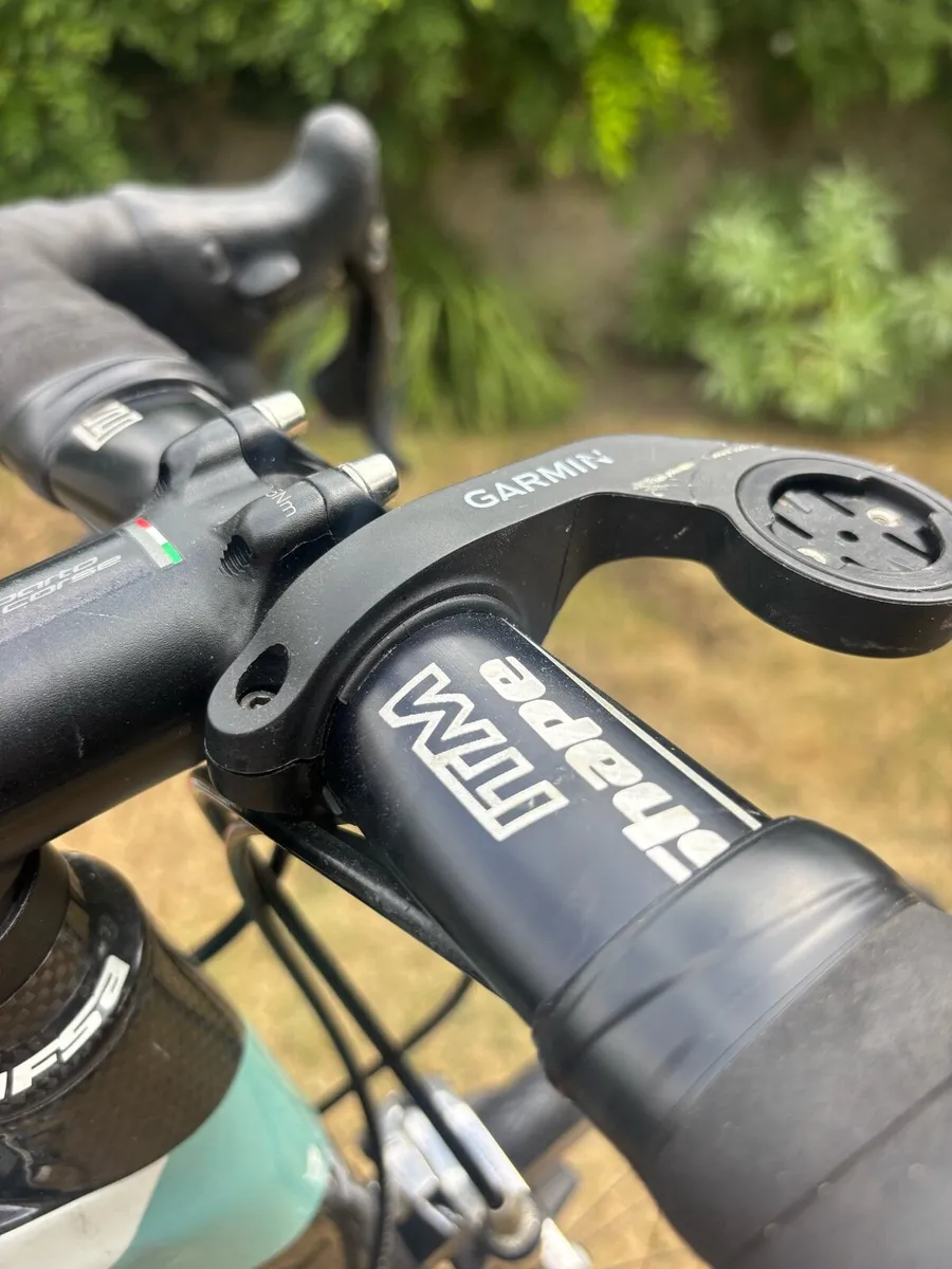 Bianchi RC 928 carbon Road Bike - Image 3