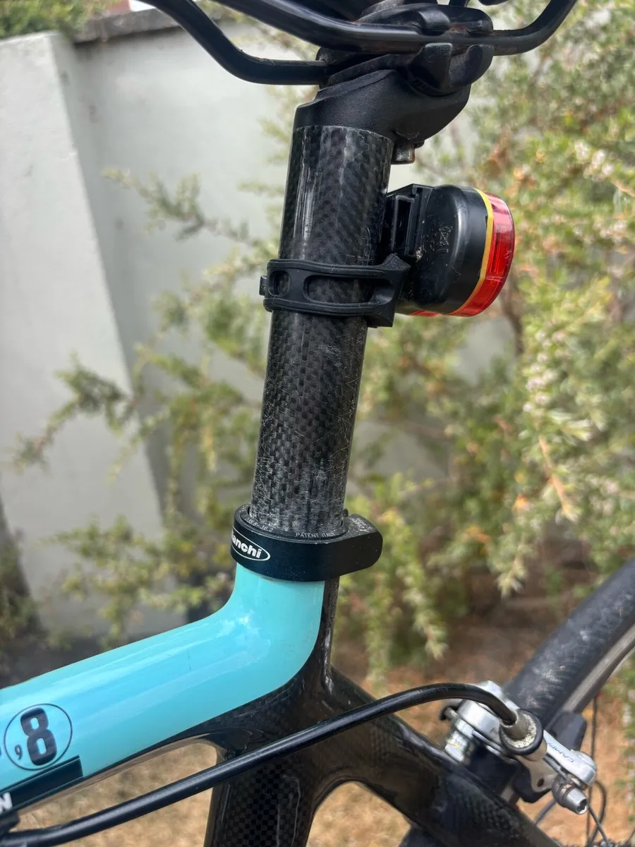 Bianchi RC 928 carbon Road Bike - Image 4