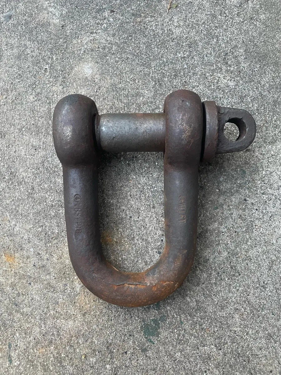 D Shackle - Image 1