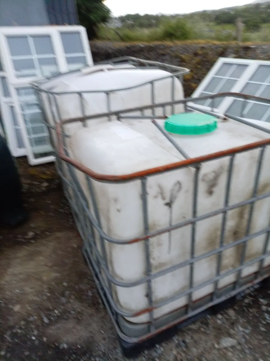 Oil tanks - Image 4