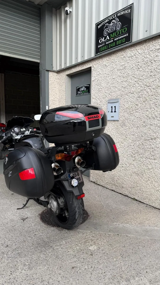 HONDA VFR800 2003 - Image 4