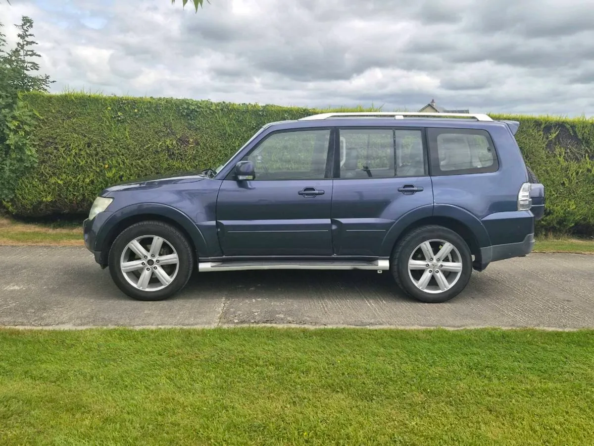 Mitsubishi Shogun Pajero Diamond crew cab - Image 2