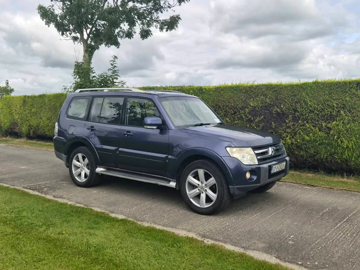 Mitsubishi Shogun Pajero Diamond crew cab - Image 1