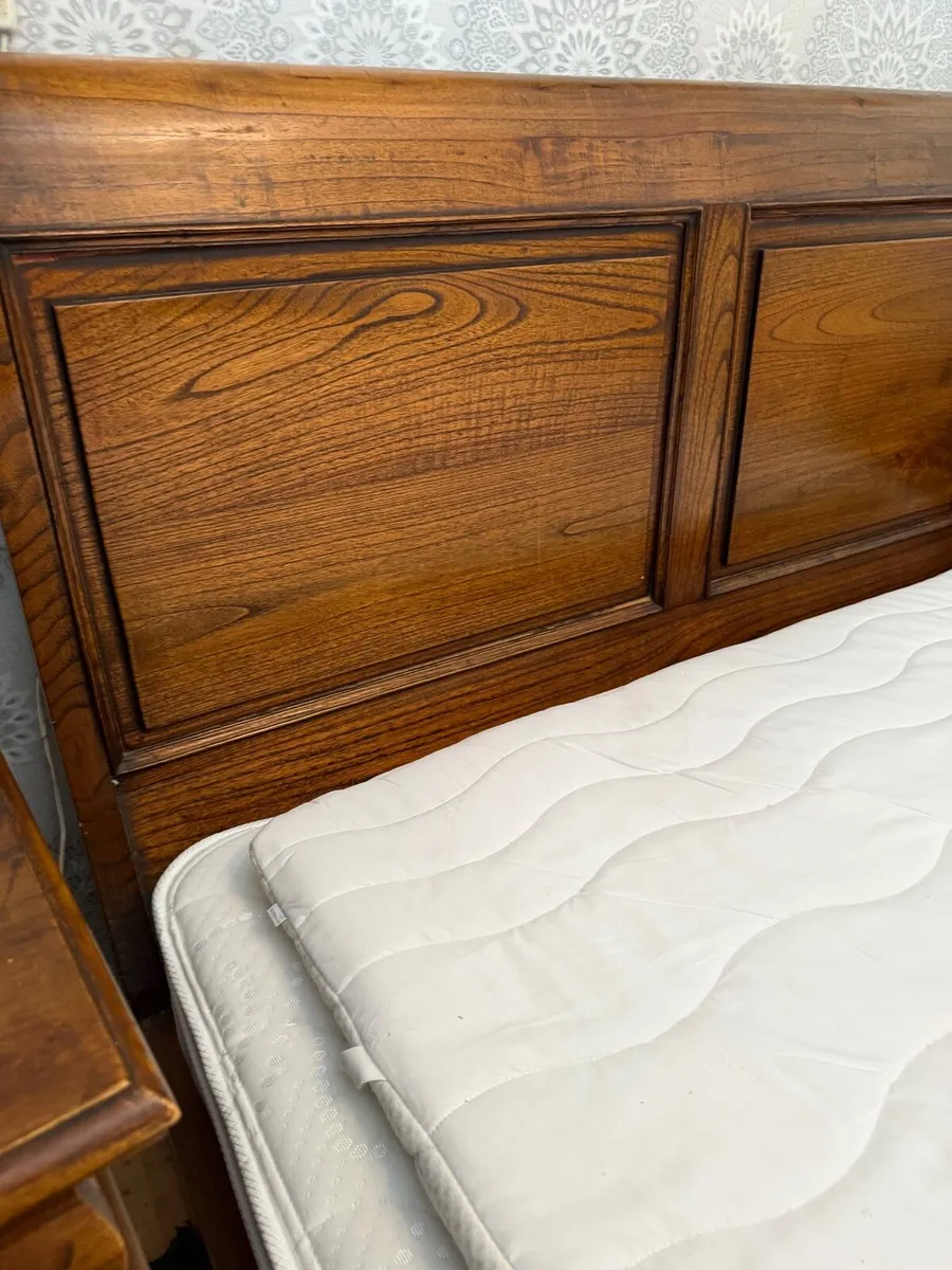 Solid oak sleigh  bed with solid oak side lockers - Image 2