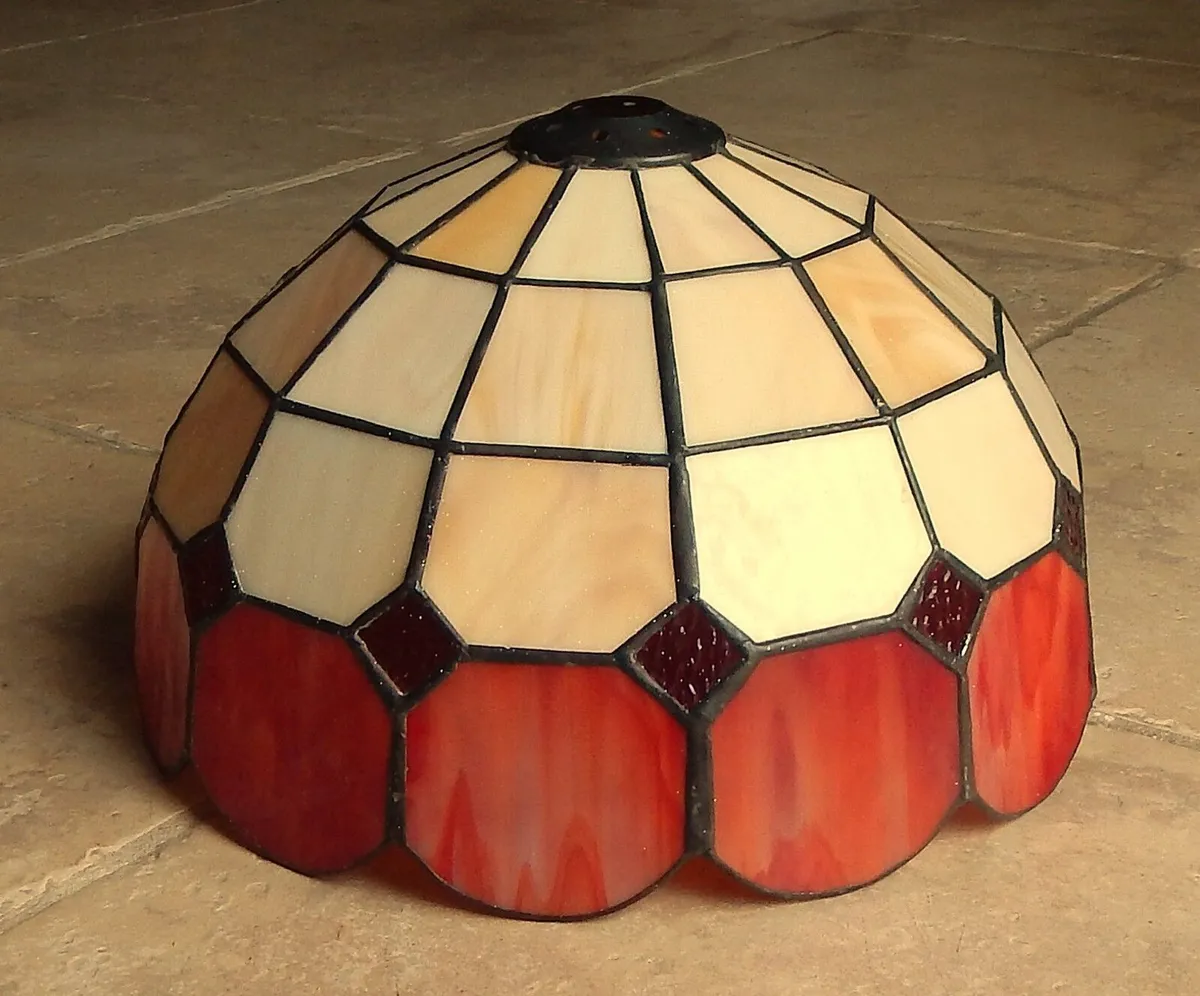Tiffany Style Glass Pendant Light Shade - Image 1