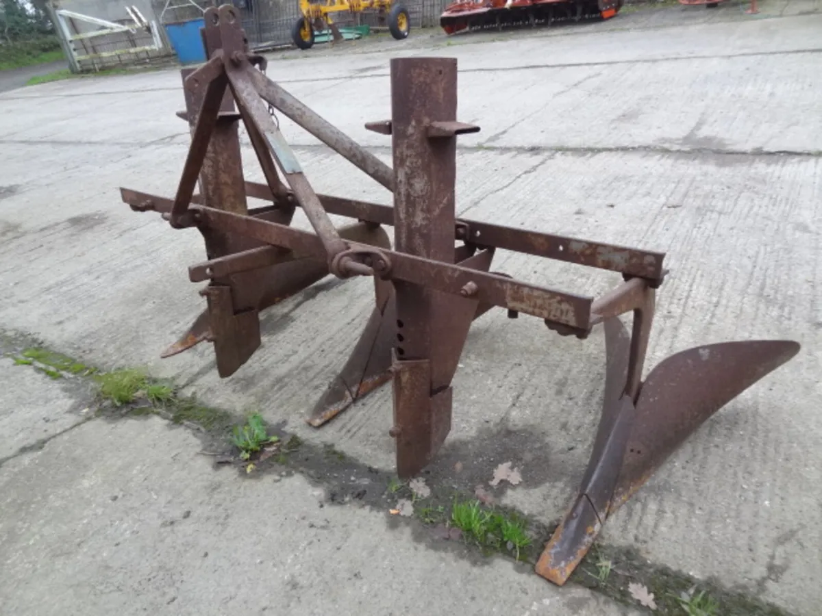 Massey Ferguson Drill Plough with Chutes - Image 3