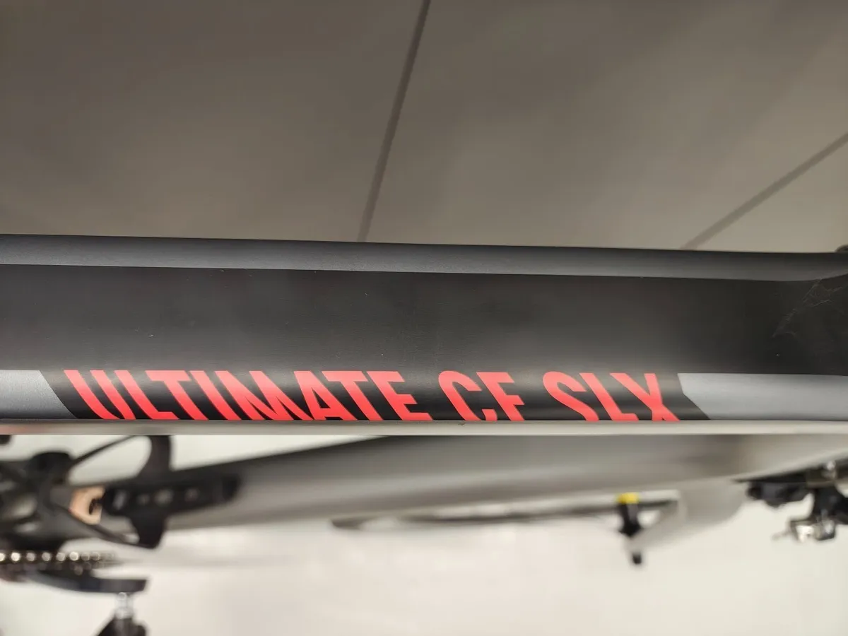 Canyon ultimate CF SLX  8.0 Bike 2XL - Image 2