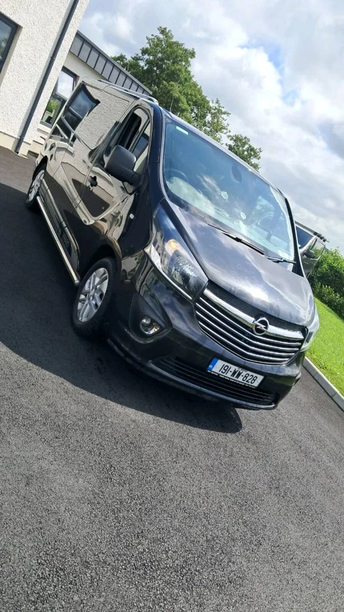 Vivaro crewcab - Image 1