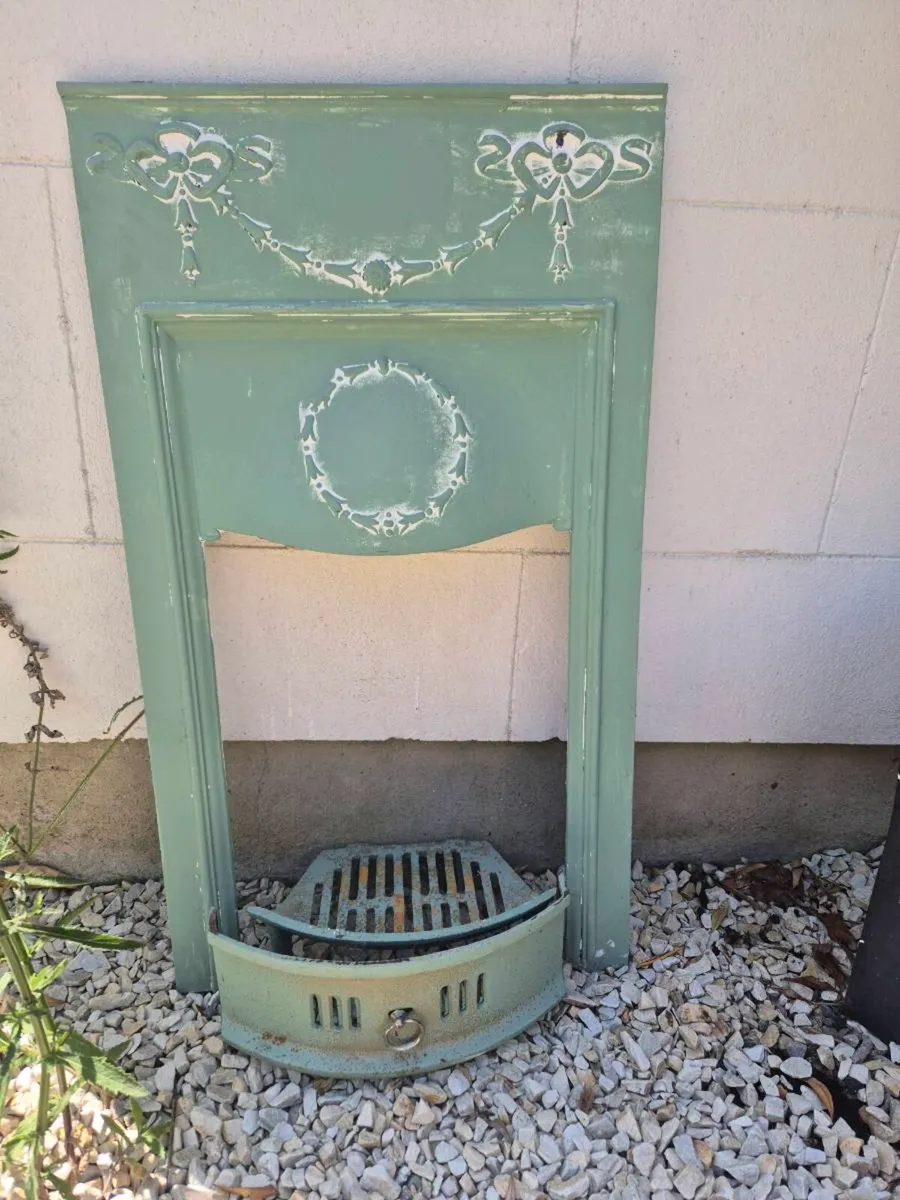 Fire surround
